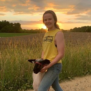 Meet your Posher, Maddie